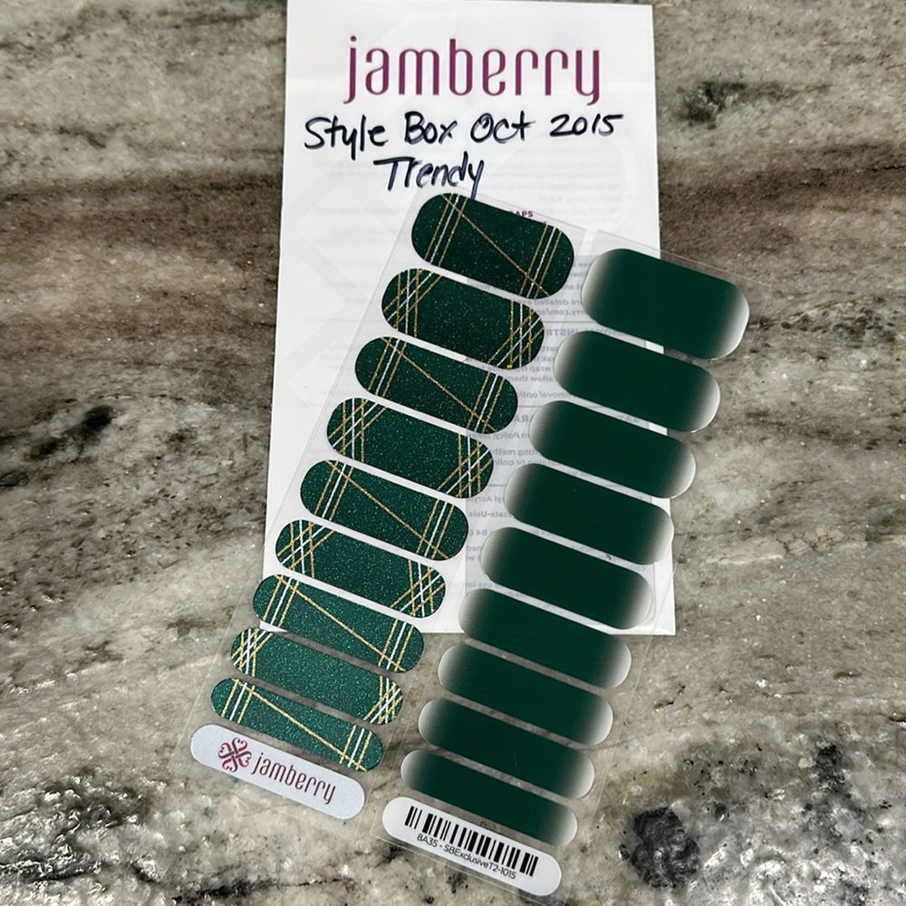 Jamberry Style Box OCTOBER 2015 - TRENDY Green Ombre Sparkle Nail Wraps NEW Rare